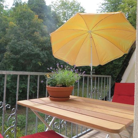 Weisses-Haus-Am-Kurpark-Fewo-Bergblick Bad Suderode Kültér fotó